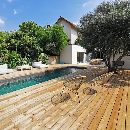 La De L'ecole ! Piscine, Jardin, Garage, Clim ! *