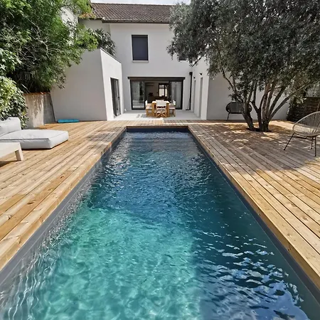 La De L'ecole ! Piscine, Jardin, Garage, Clim ! *